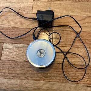 Rotating lighted display stand